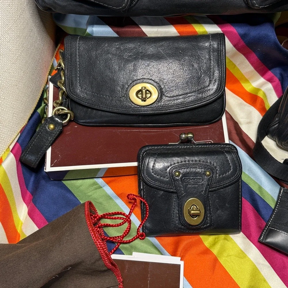 Coach Black Legacy Set-Leigh satchel, Kisslock Wallet, Ltd Ed Clutch, Swingpack - Picture 2 of 13